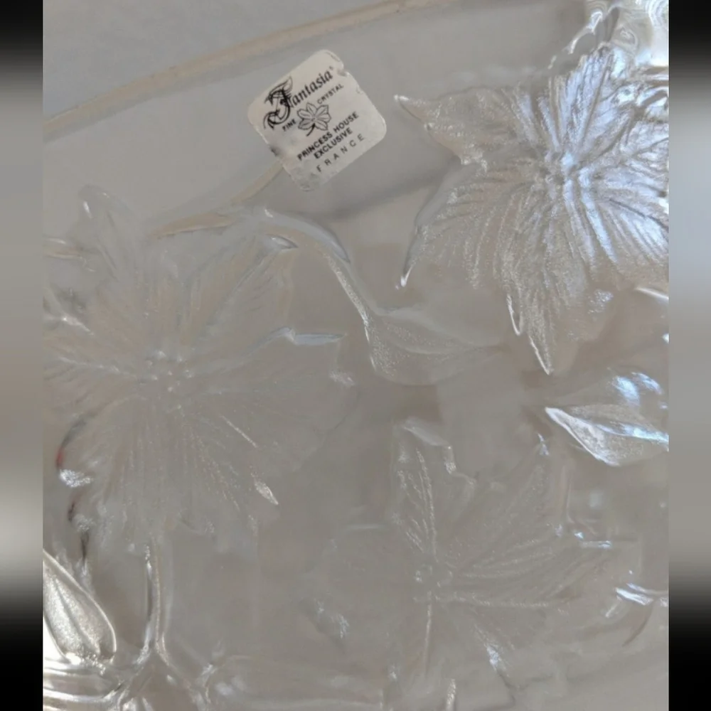 Elegant Holiday Vintage Serveware Baking Dish Floral Poinsettia Nostalgia